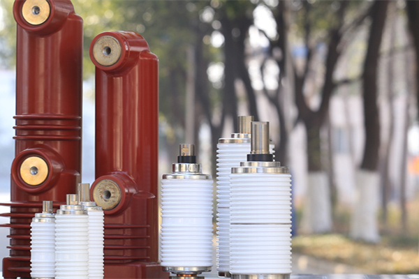 真空開(kāi)關(guān)管廠(chǎng)家難找嗎？建議這樣選廠(chǎng)家！